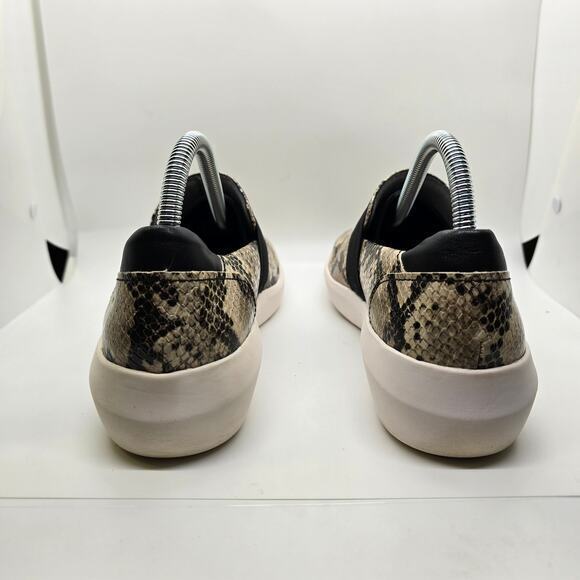 Clarks Kayleigh River Loafers-Snake Skin design-Women's 8.5‎ - Picture 4 of 8